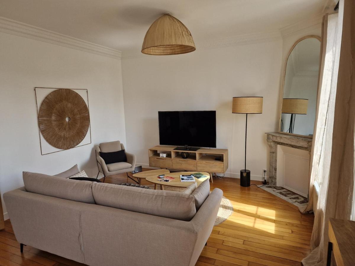 Grand 2 Pieces Apartment Enghien-les-Bains